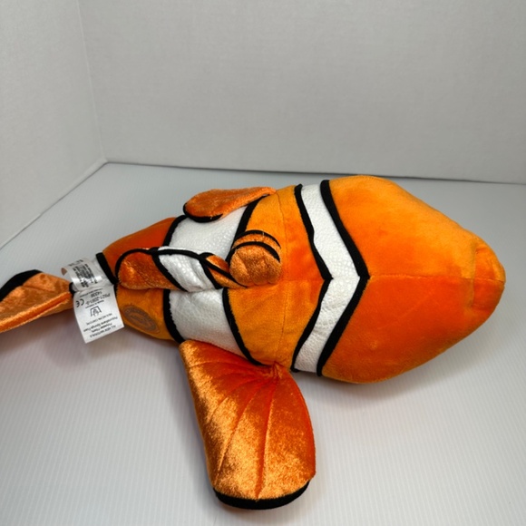 Disney Store Pixar Finding Nemo Orange Clown Fish Large 18" Stuffed Plush - Picture 10 of 11
